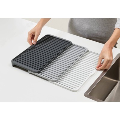 Gray Expandable Draining Mat with Ribbed Design
