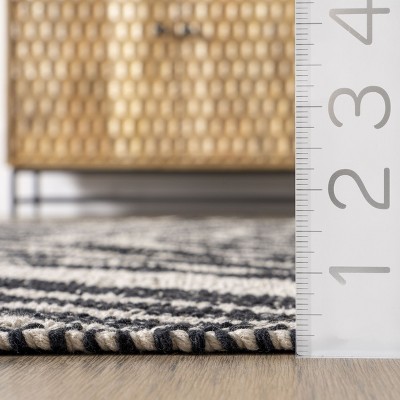 Luxurious Gray Cotton Geometric Tassel Area Rug 5' x 8'