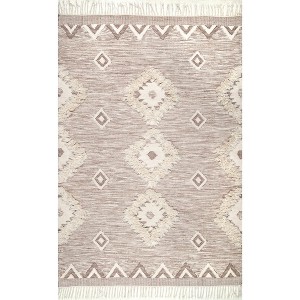 Nuloom Savannah Moroccan Tasseled Wool Indoor Area Rug - 1 of 4