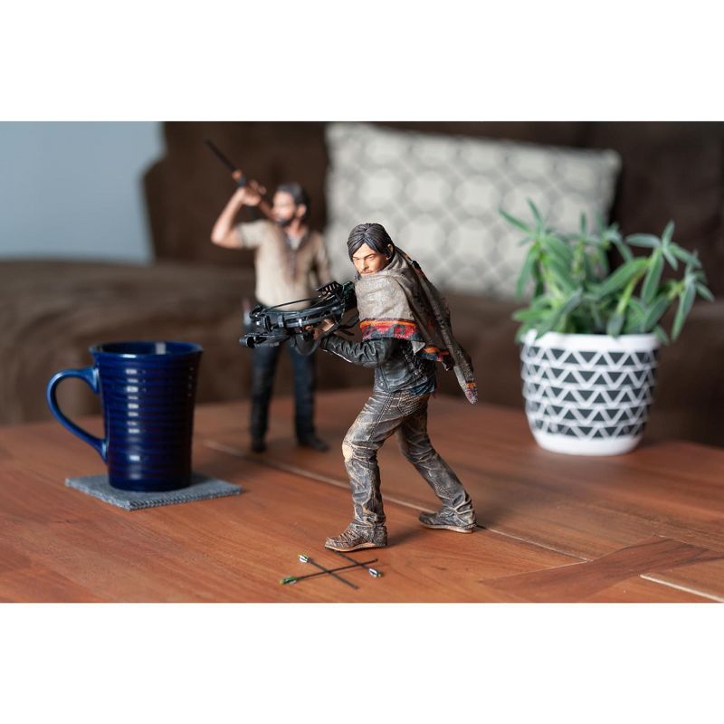 Mcfarlane Toys The Walking Dead Daryl Dixon Deluxe Poseable Figure | Measures 10 Inches Tall, 5 of 8