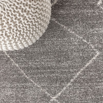 Gray Geometric 4' x 6' Reversible Synthetic Area Rug