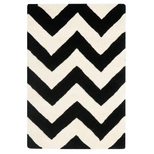 Black/Ivory Chevron Tufted Accent Rug 2