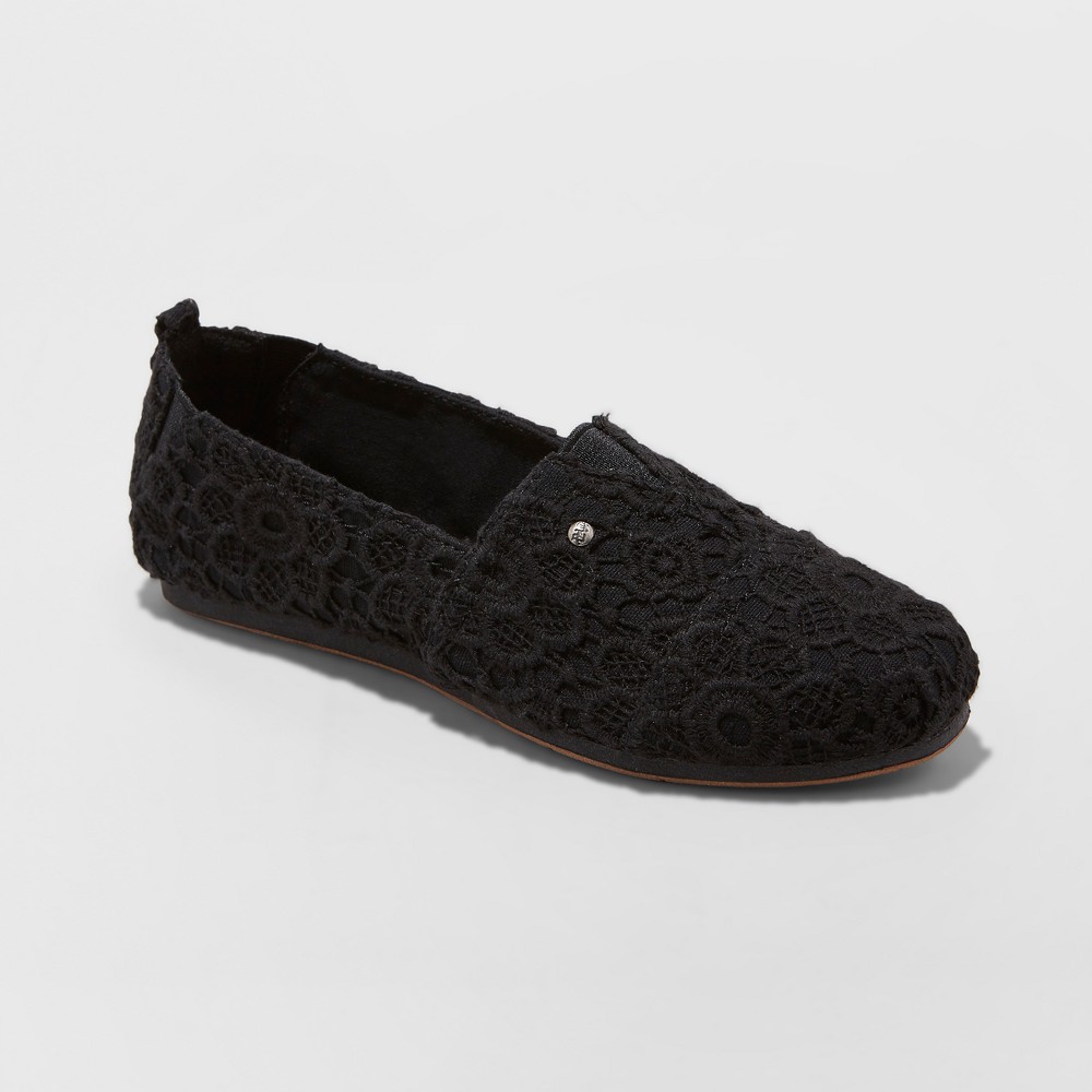 Women's Mad Love Lydia Slip on Crochet Sneakers - Vintage Black 9