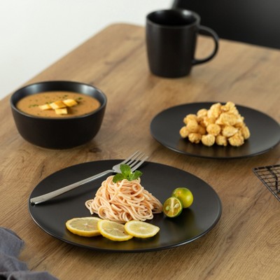 Matte Black Ceramic 16-Piece Dinnerware Set for 4