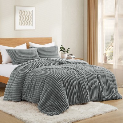 Dark Grey Ribbed Flannel King Comforter Set with Pillowcases