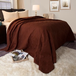 Solid Color Bed Quilt (Full/Queen) Chocolate- Yorkshire Home, Brown