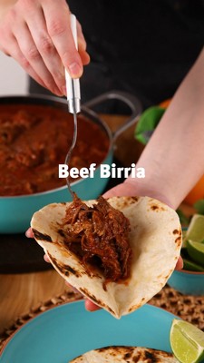 Aqua 3-Quart Nonstick Aluminum Caldero with Lid