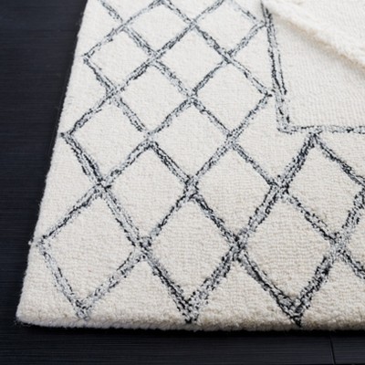 Hand-Tufted Ivory and Black Wool Runner Rug, 2'3" x 8'