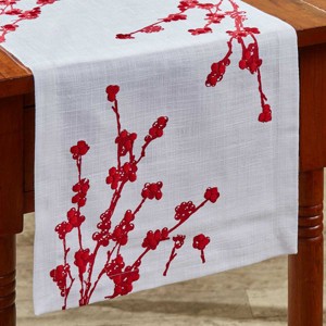 Patricia Heaton Home Berry Elegance Table Runner 13" X 36" - 1 of 3