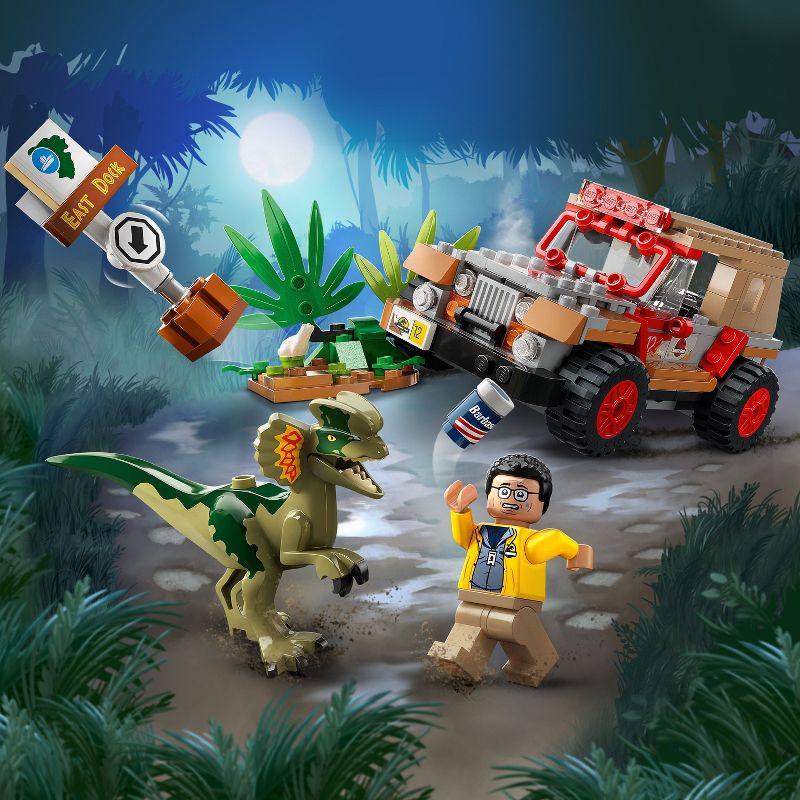 LEGO Jurassic Park Dilophosaurus Ambush Dinosaur Toy 76958, 5 of 8