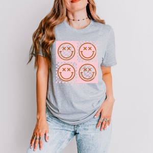 Simply Sage Market S.W.Smiley Pink Four Square Smiley Face Short Sleeve Tee - 2XL - Heather Grey - 1 of 4