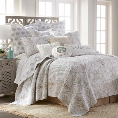Cosima White Cotton Reversible King Quilt Set