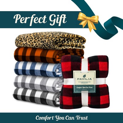 Cozy Buffalo Plaid Fleece Queen Blanket in White/Black