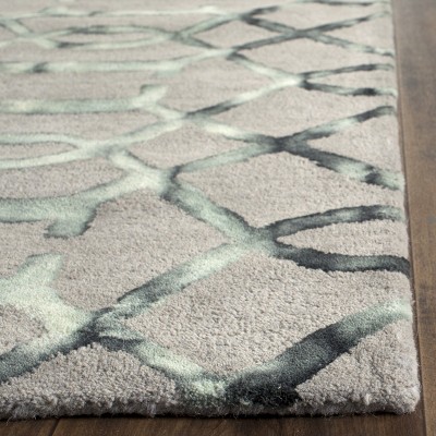 Handmade Geometric Gray Wool Area Rug 24" x 36"