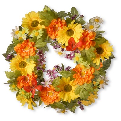 Decorated Wreaths with Daisies (18")