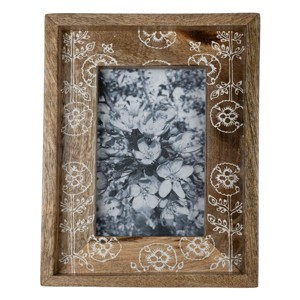 White Flower Print 4 X 6 Wood Photo Frame - Foreside Home & Garden - 1 of 4