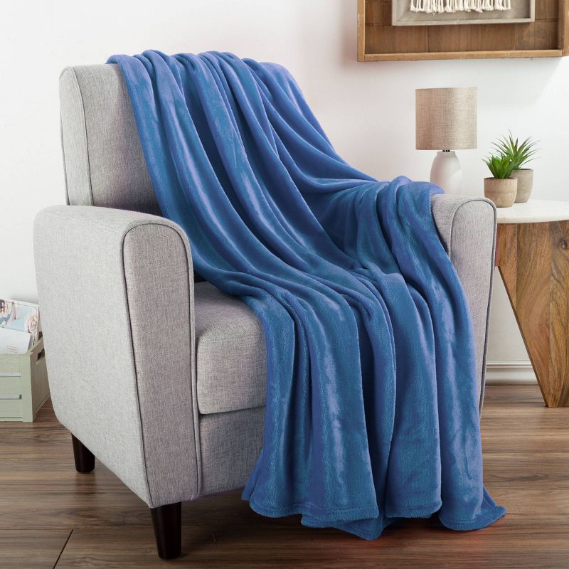 60"x70" Oversized Flannel Fleece Throw Blanket - Yorkshire Home, 2 of 4