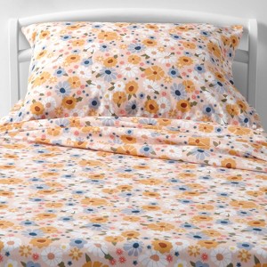 Toddler Vintage Floral Print Cotton Kids' Sheet Set - Pillowfort™: Percale, 3-Piece, Standard Crib/Toddler Bedding - 1 of 3