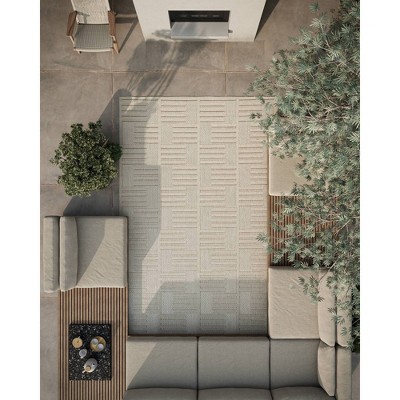 Beige Geometric Indoor/Outdoor Stain-Resistant Rectangular Rug