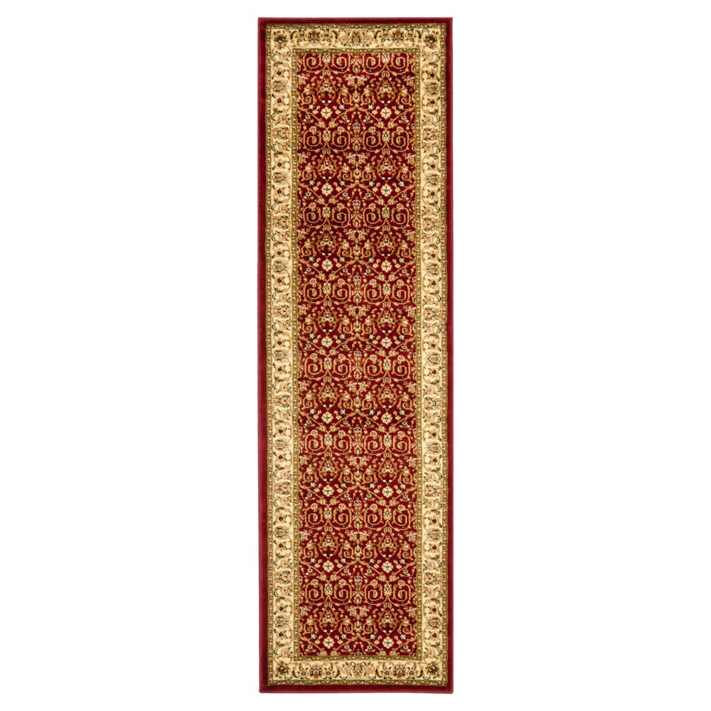 2'3inx8' Runner Geometric Red/Ivory - Safavieh