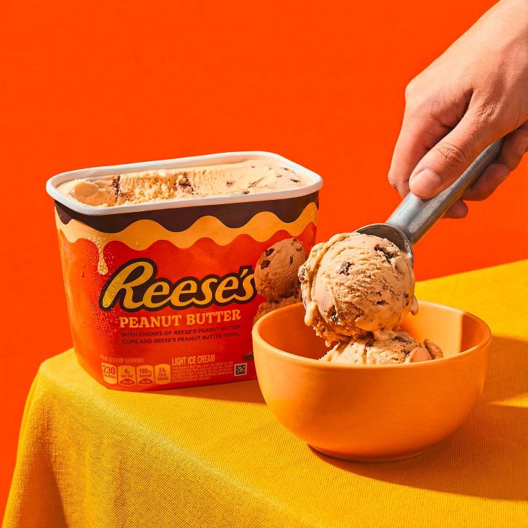 Reese's Peanut Butter Light Frozen Ice Cream with Reese's Peanut Butter Cups & Peanut Butter Swirl – 48 fl oz, 2 of 8