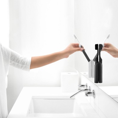 металлическая электрическая зубная щетка quip All-Black Edition