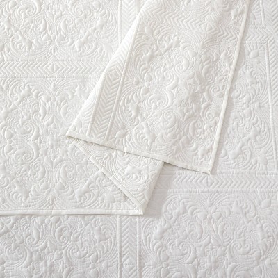 White Full/Queen Microfiber Reversible Bedspread Set