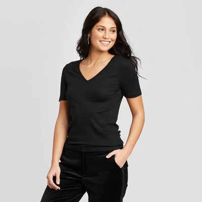 black v neck t shirt ladies