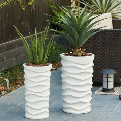 Set of 2 White Wavy MgO Indoor/Outdoor Planters