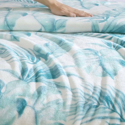 Waimea Bay Green Ultra Soft Plush Fleece Throw Blanket 50" x 70"