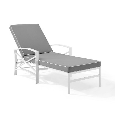 target chaise lounge chairs