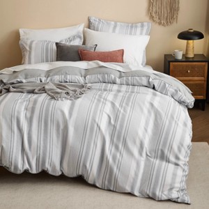 3 Pieces Reversible Striped Duvet Cover Set with Zipper Closure Bedding Set with 8 Corner Ties - 1 of 4