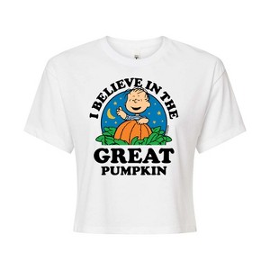 Women's - Peanuts - I Believe In The Great Pumpkin Cropped Graphic T-Shirt - 1 of 4