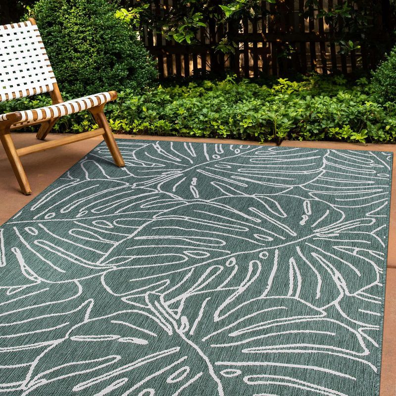 World Rug Gallery Contemporary Tropical Leaves Weather Resistant Reversible Indoor/Outdoor Area Rug, 2 of 11