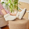 Feelgoodz Women's Cloud Slippers - 4 of 4