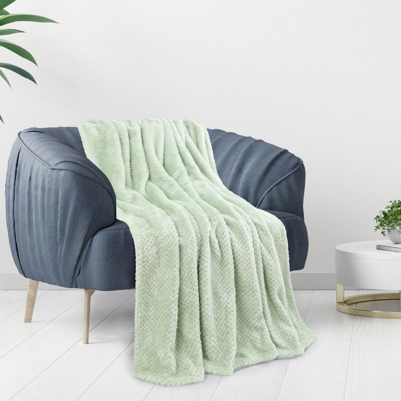 PiccoCasa Flannel Fleece Bed Blankets Fuzzy Plush Lightweight Bed Blankets, 4 of 8