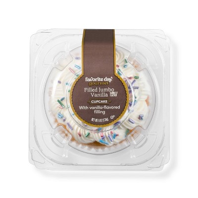 Vanilla Filled Jumbo Cupcake - 6oz - Favorite Day™