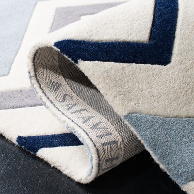 Hand-Tufted Off-White and Dark Grey Wool Accent Rug 2' x 3'