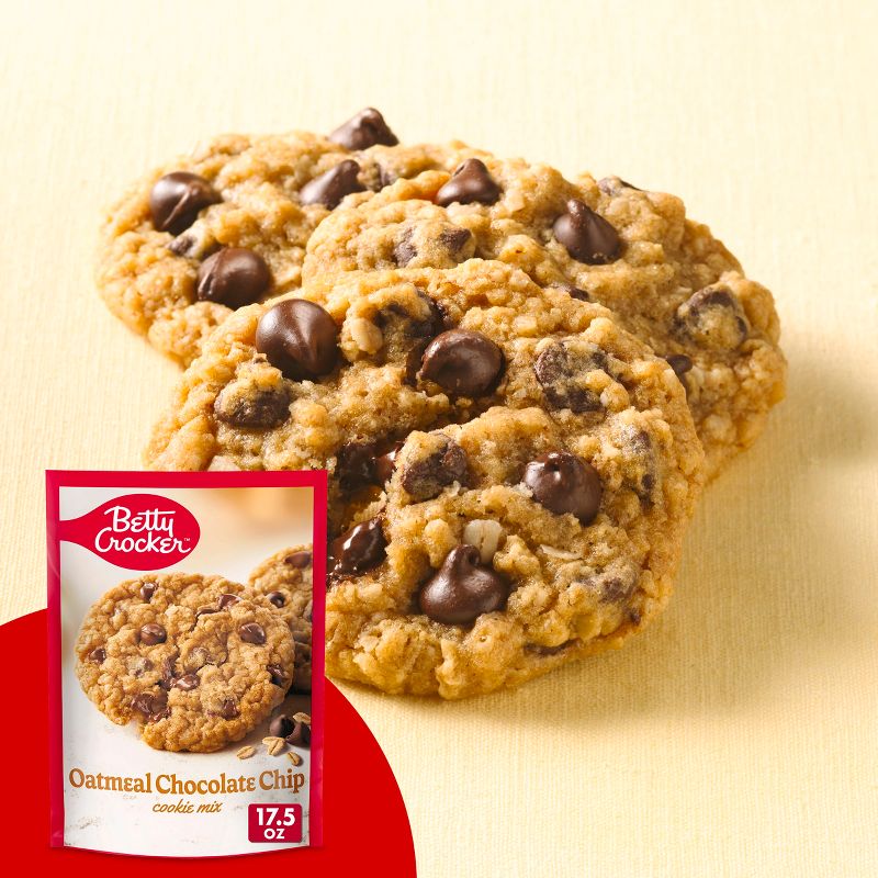 Betty Crocker Oatmeal Chocolate Chip Cookie Mix - 17.5oz, 4 of 14