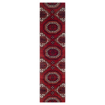 Red Abstract Tufted Runner - (2'3"x9' Runner) - Safavieh