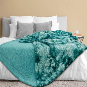 PAVILIA Tie-Dye Faux Fur Throw Blanket, Furry Fuzzy Fluffy Shaggy Plush Warm Reversible Thick for Bed Couch Sofa