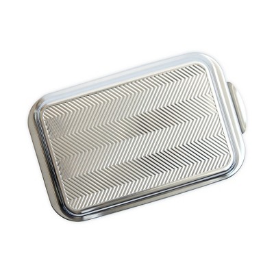 Nordic Ware 9x13 Aluminum Pan with Embossed Prism Lid