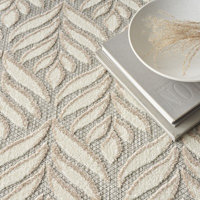 Aloha Tropical Palm 5'3" x 7'5" Ivory Grey Outdoor Rug