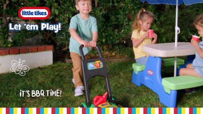 Little tikes jr picnic table sales with umbrella