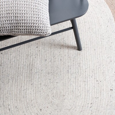 Ivory Elegance 36" Round Braided Wool Area Rug