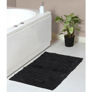 Modesto Collection Cotton Tufted Bath Rug - Home Weavers - 1 of 4