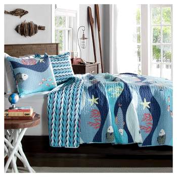 Full/Queen Kids' Sealife Reversible Quilt Set Blue - Lush Décor