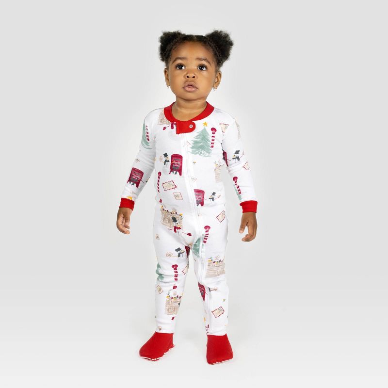 Burt&#39;s Bees Baby&#174; Baby Organic Cotton Snug Fit Holiday Footed Pajama, 4 of 6