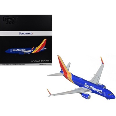 Boeing 737-700 Commercial Aircraft "Southwest Airlines" Blue with Striped Tail "Gemini 200" 1/200 Diecast Model by GeminiJets