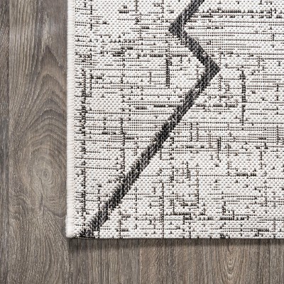 Mid-Century Modern Tribal Diamond Trellis Rug in Black/Ivory